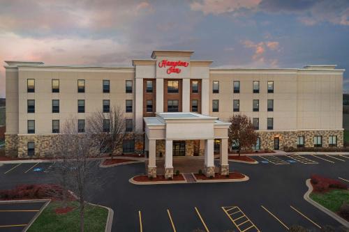 Yorkville Hotel | Hampton Inn Yorkville