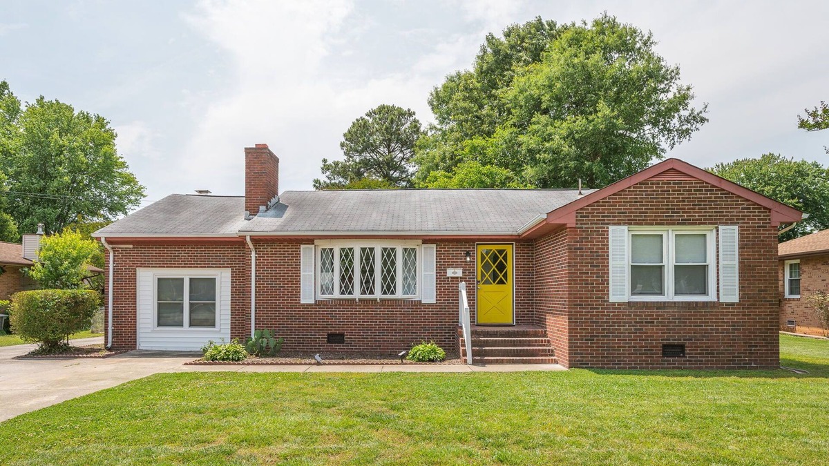 Newport News House | Hampton Launch Pad! Perfect for every trip!