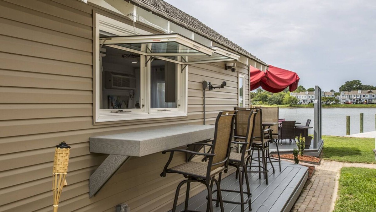 Downtown House | Hampton River Retreat