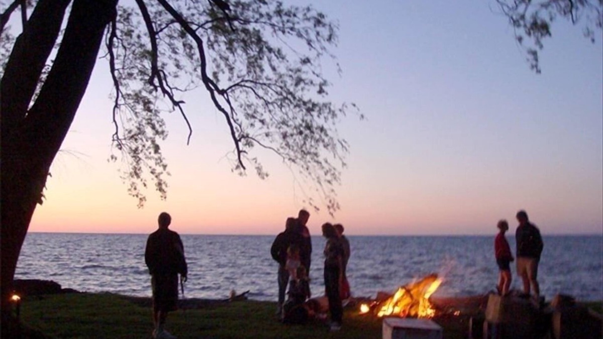 Town of Yates Cottage | Hamptons North - Serene Cottage on beautiful Lake Ontario
