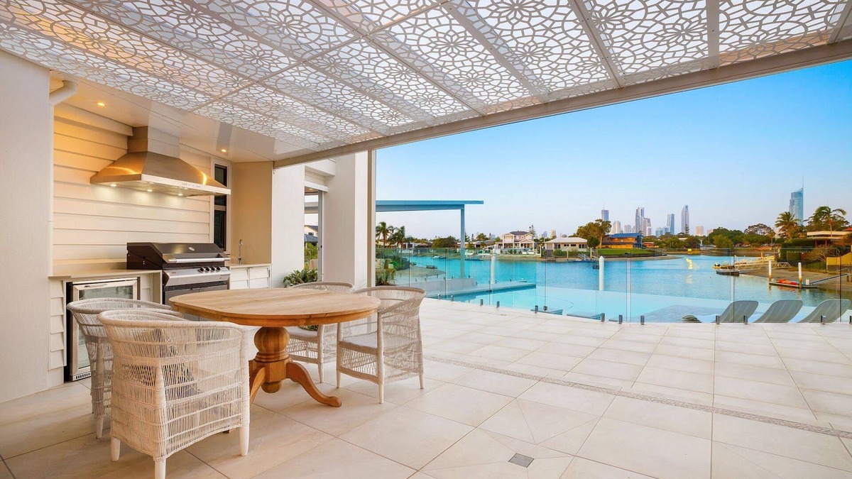 Bundall House | Hamptons on Sorrento