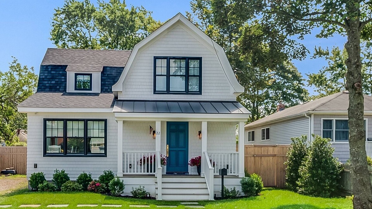 Patchogue House | Hamptons Style Cottage
