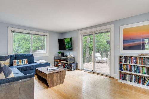 Hampton Bays House | Hamptons Vacation Rental with Seasonal Pool!
