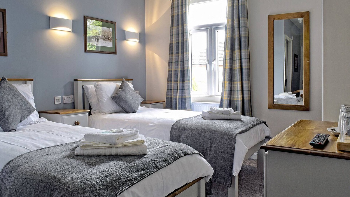 Bromsgrove Hotel | Hanbury Turn