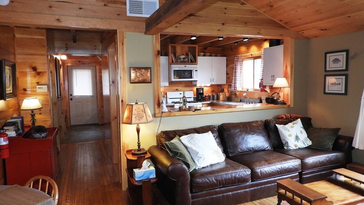 Olmstedville Cottage | Hand-Crafted Cottage near Gore Mountain and Minerva Lake