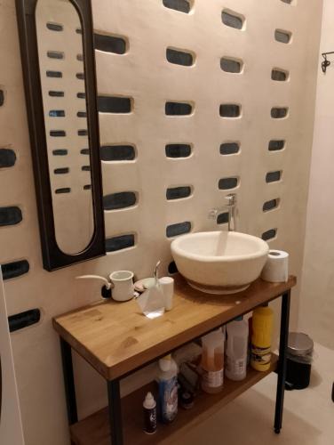 Ioannina Apartment | Handmade semi basement
