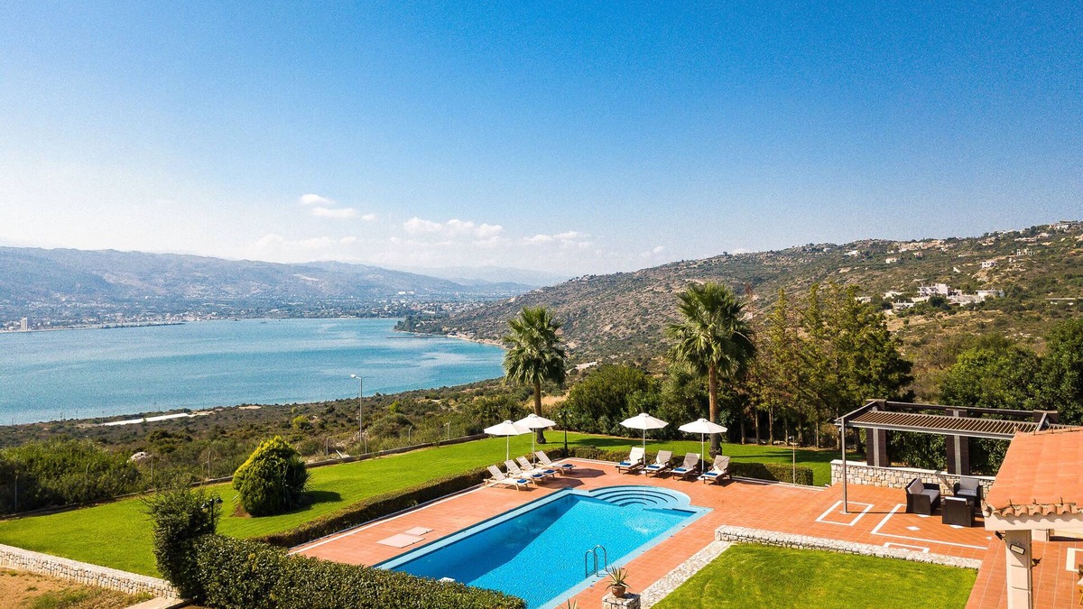 Pitharion Villa | Hanging Over the Sea - Enormous Garden With Full Privacy & Spectacular Views!