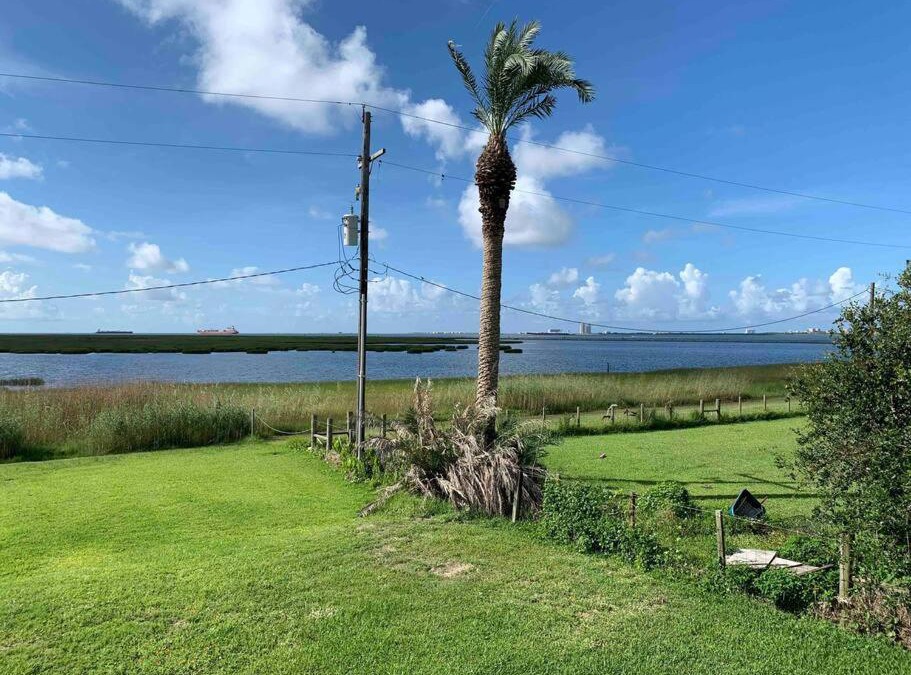 Galveston House | Hannah's Hideaway First row beautiful gulf views!