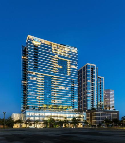 Uptown Apartment | Hanover BLVD Place