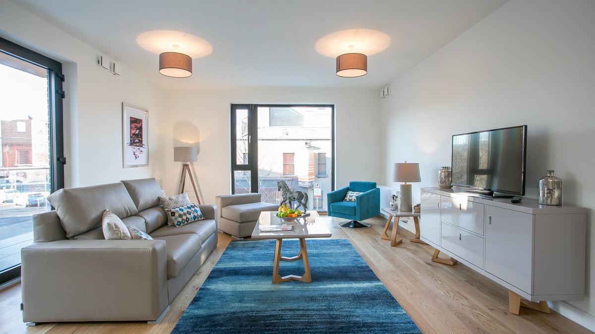 Grand Canal Dock Apartment | Hanover Street East Luxury 3 Bedroom/2 Bathroom Apartment - free airport pick up