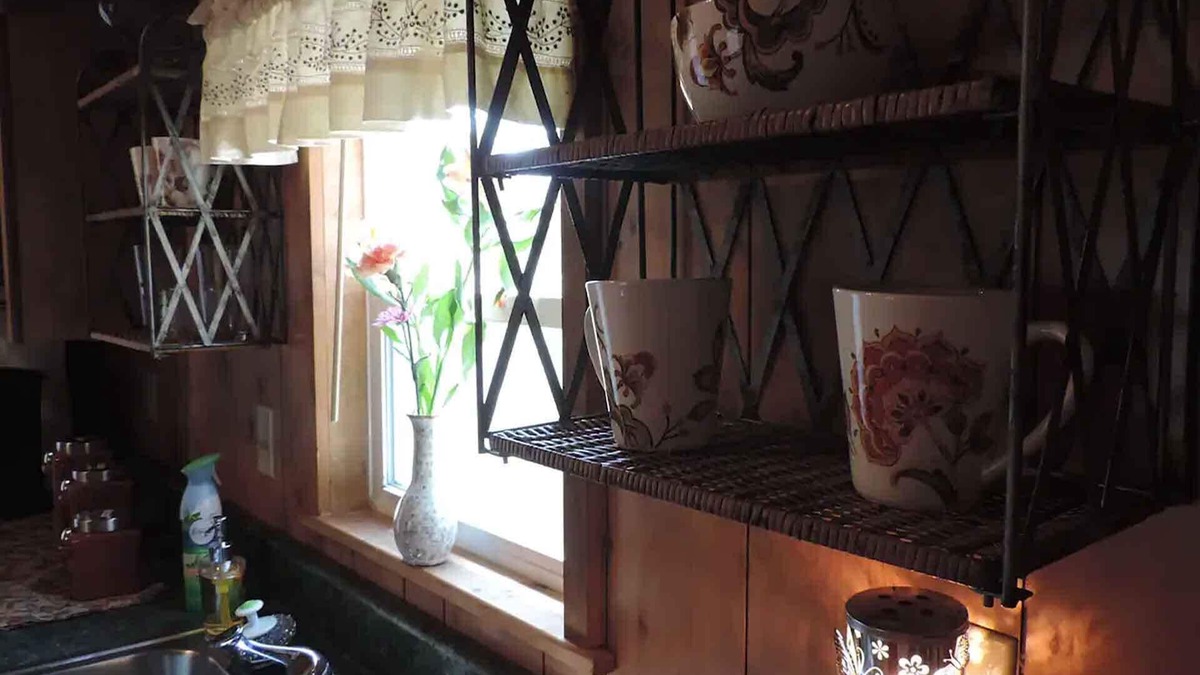 Boerne Cabin | Hansel & Gretel Charming Cabin @ HomeAway Ranch & NoahSanctuary - Pet friendly!
