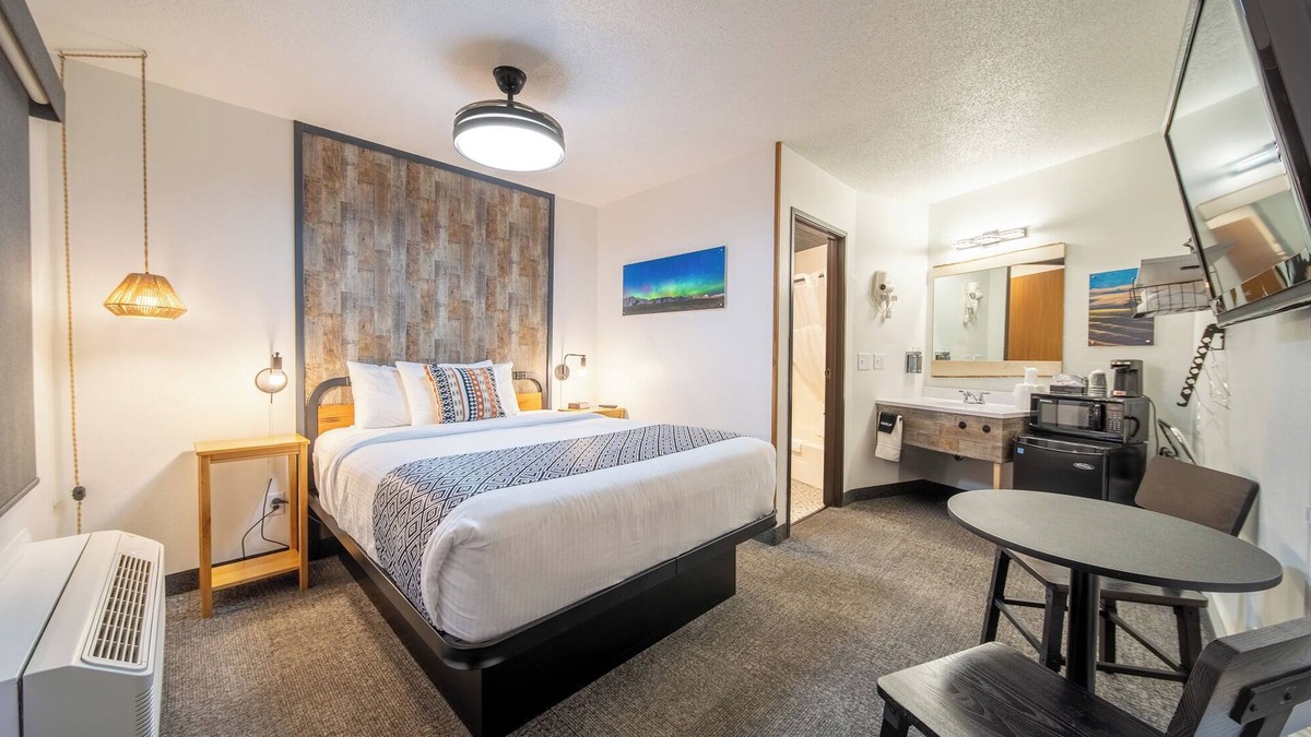 Pinnacles Entrance Badlands Hotel | Hansen Inn & Cabins, Room, Single Queen, Ground Floor, No Pets, No Smoking