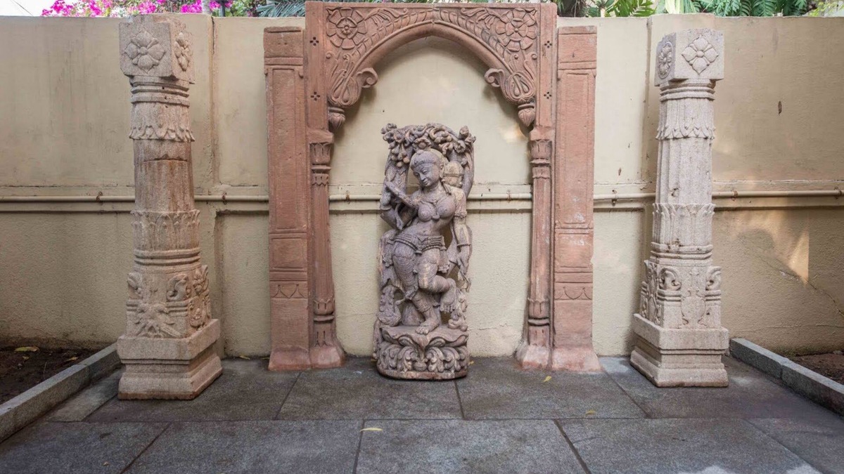 Thousand Lights West Bed & Breakfast | Hanu Reddy Residences Wallace Garden