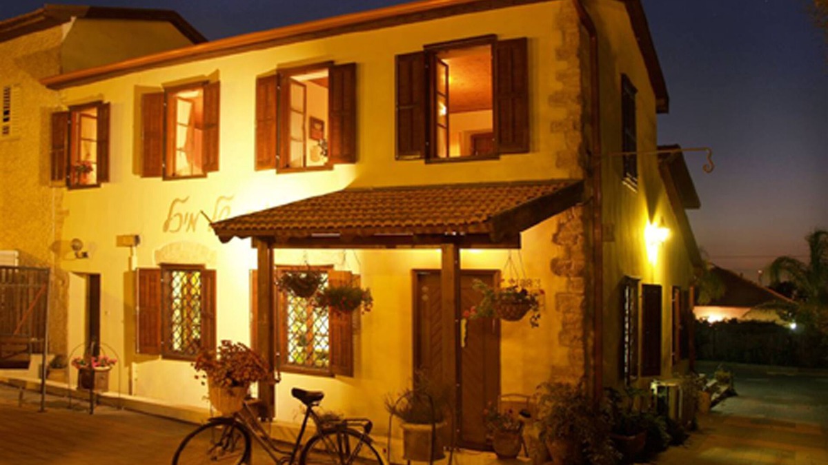 Mazkeret Batya Hotel | Hapina Shel Michal