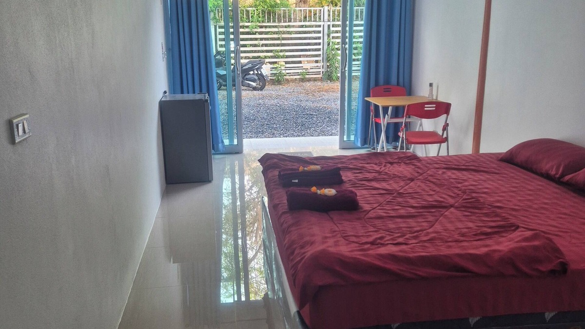 Thong Sala Apartment | Happy 13 Rooms