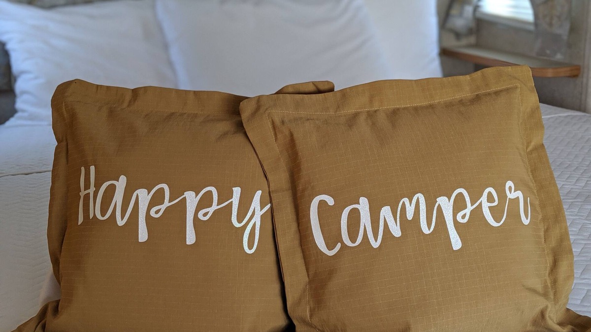 New Market RV Rental | Happy Camper scenic getaway