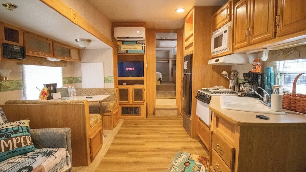 Columbia House | Happy Camper (Tiny Home)