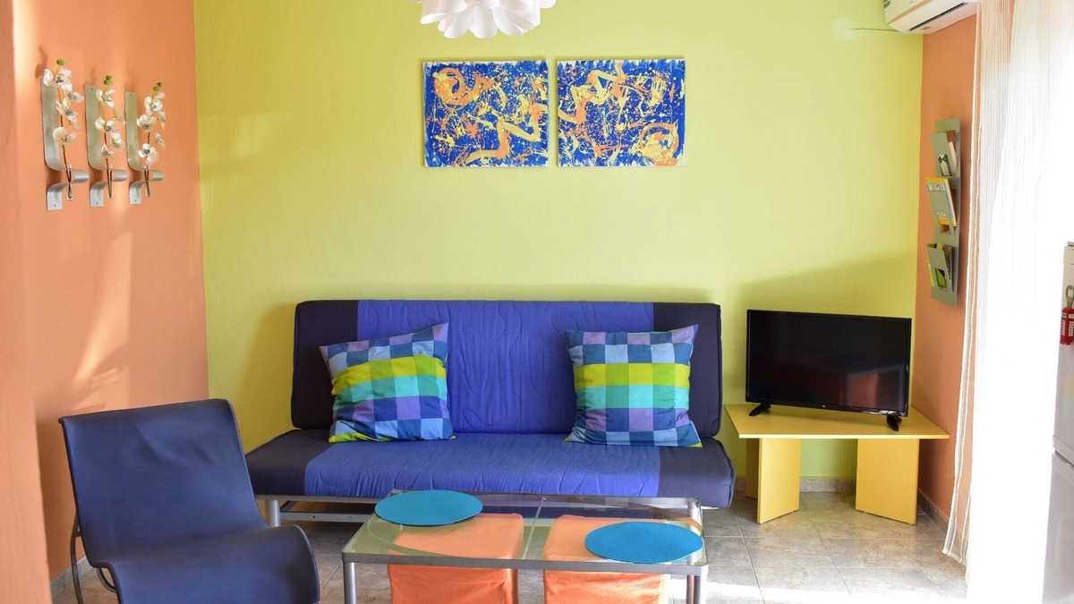 Kallithea Condo | Happy color apartment Kallithea Chalkidiki