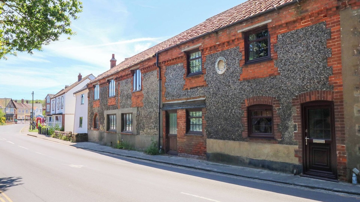 West Runton Cottage | HAPPY DAZE, family friendly, country holiday cottage in West Runton