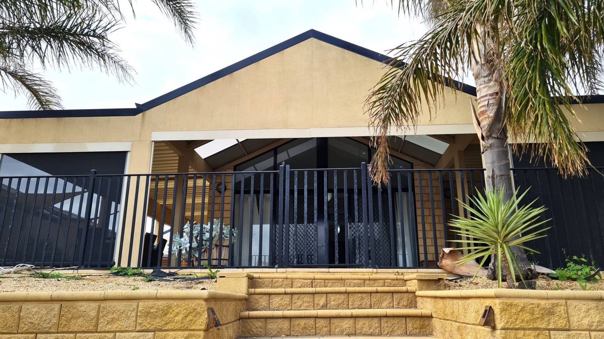 Wallaroo House | Happy Gilmore, Wallaroo