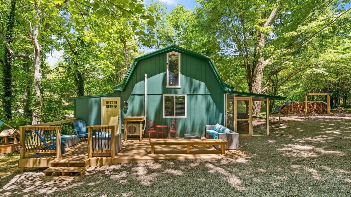 Birdseye Cabin | Happy Hollow cottage @ Patoka