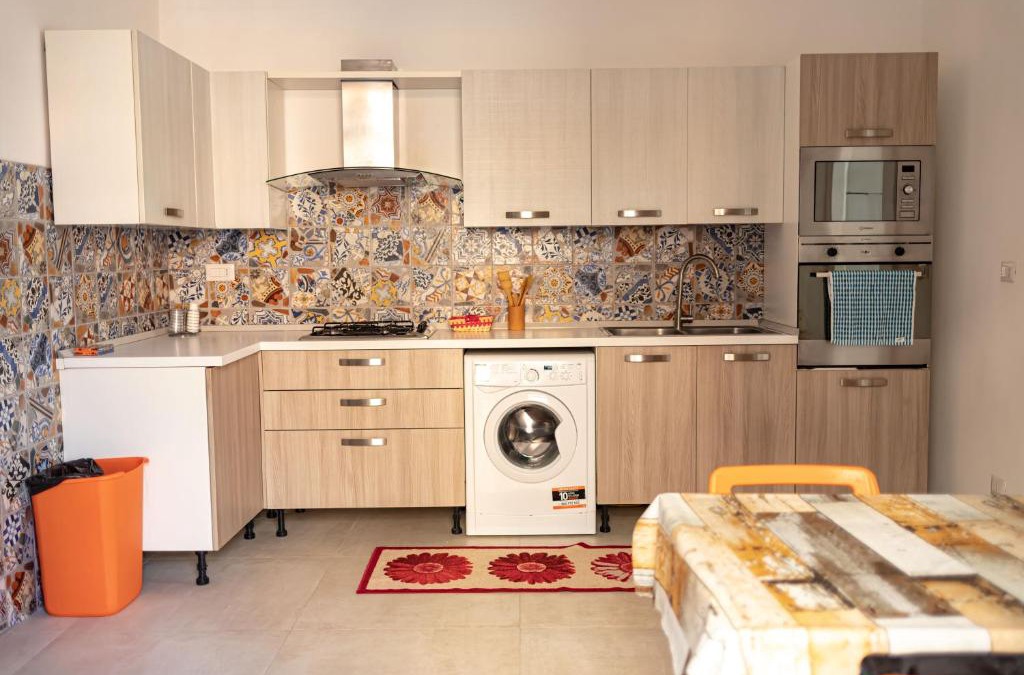 Portici Apartment | Happy Home - parcheggio gratuito in box
