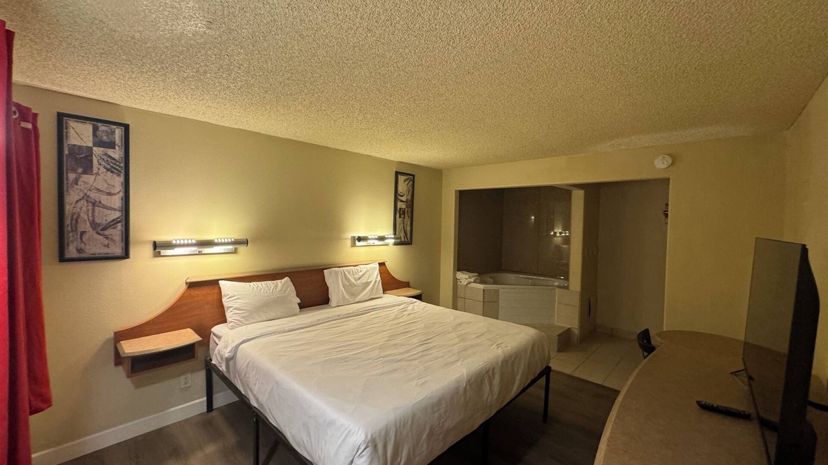 Eloy Hotel | Happy Smart Inn I-10 Eloy and Casa Grande