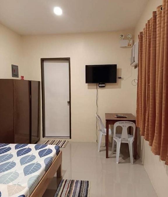Larena House | Happy Sunset's Inn