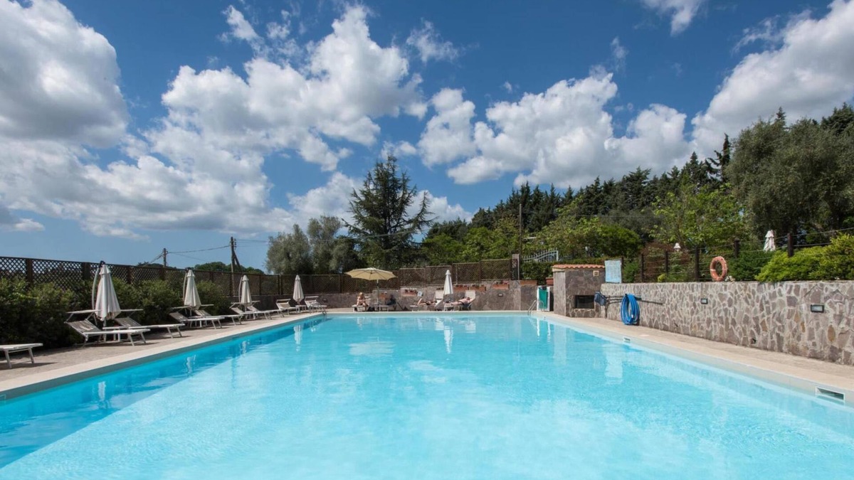 Zona LVIII Prima Porta RV Rental | Happy Village & Camping