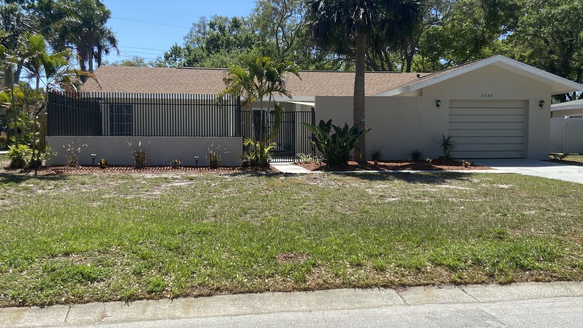 Anona House | Harbor Heights Pet Friendly and close to the Beach