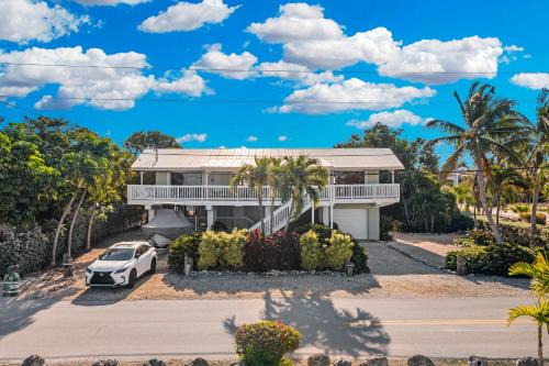Venetian Shores House | Harbor House