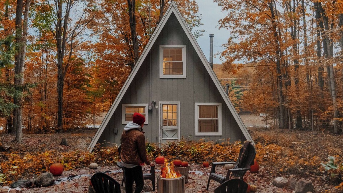 Harbor Springs Ski Chalet | Harbor Springs A-frame 5 min from town!