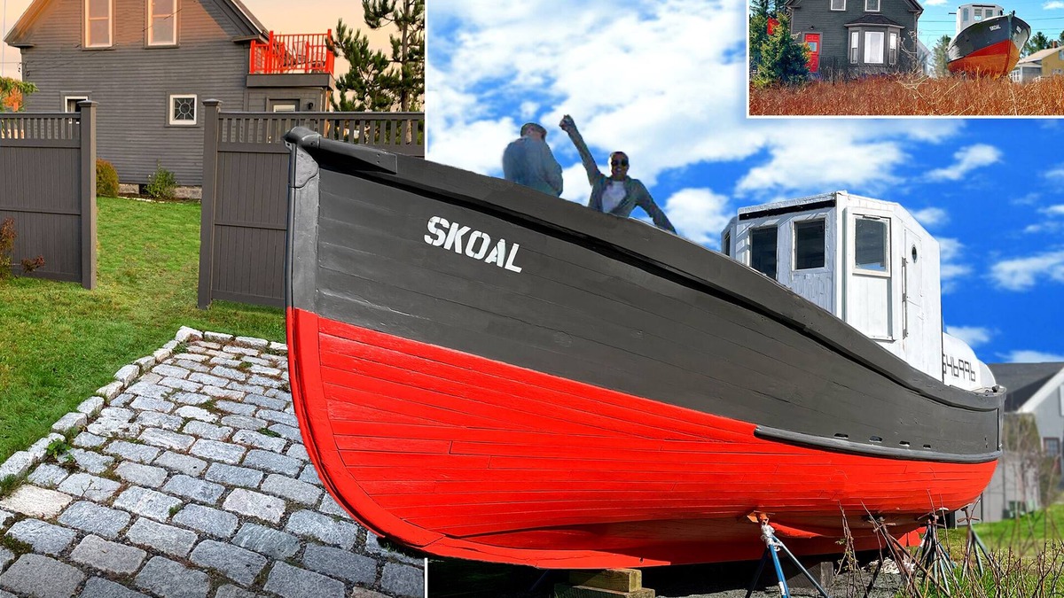 Beals Cottage | Harbor views + stylish interior + boat lounge