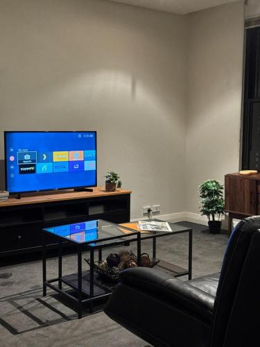 Pyrmont Apartment | Harbour Front - 1min to ICCC, Casino - Parking, Office WFH Setup, Pool, Gym