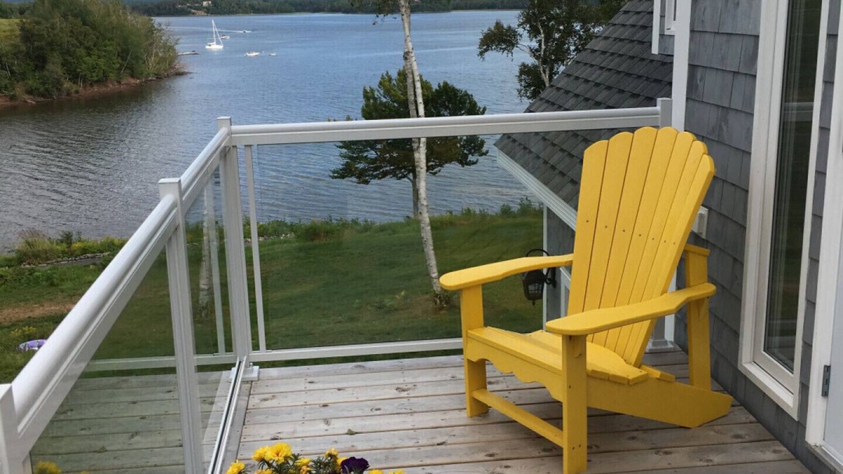 Woodburn House | Harbour Heaven - Waterfront Home with Spectacular Views