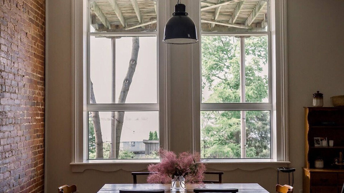 Wolfe Island Apartment | Harbour House on Wolfe Island with waterfront access.