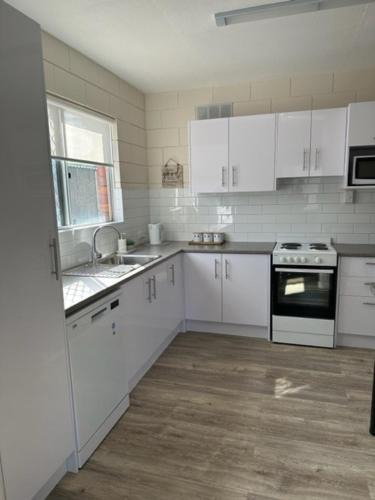 Beresford Apartment | Harbour View 49 Urch Street Unit 8