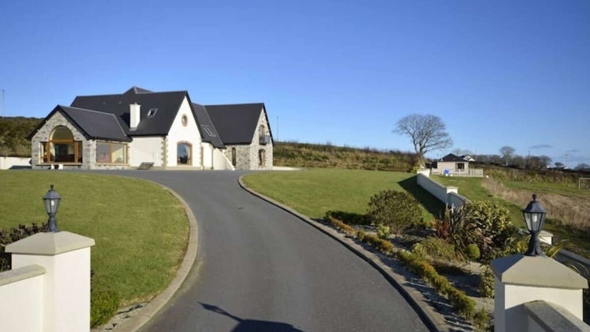 Ballymacarthur Bed & Breakfast | HARBOUR VIEW