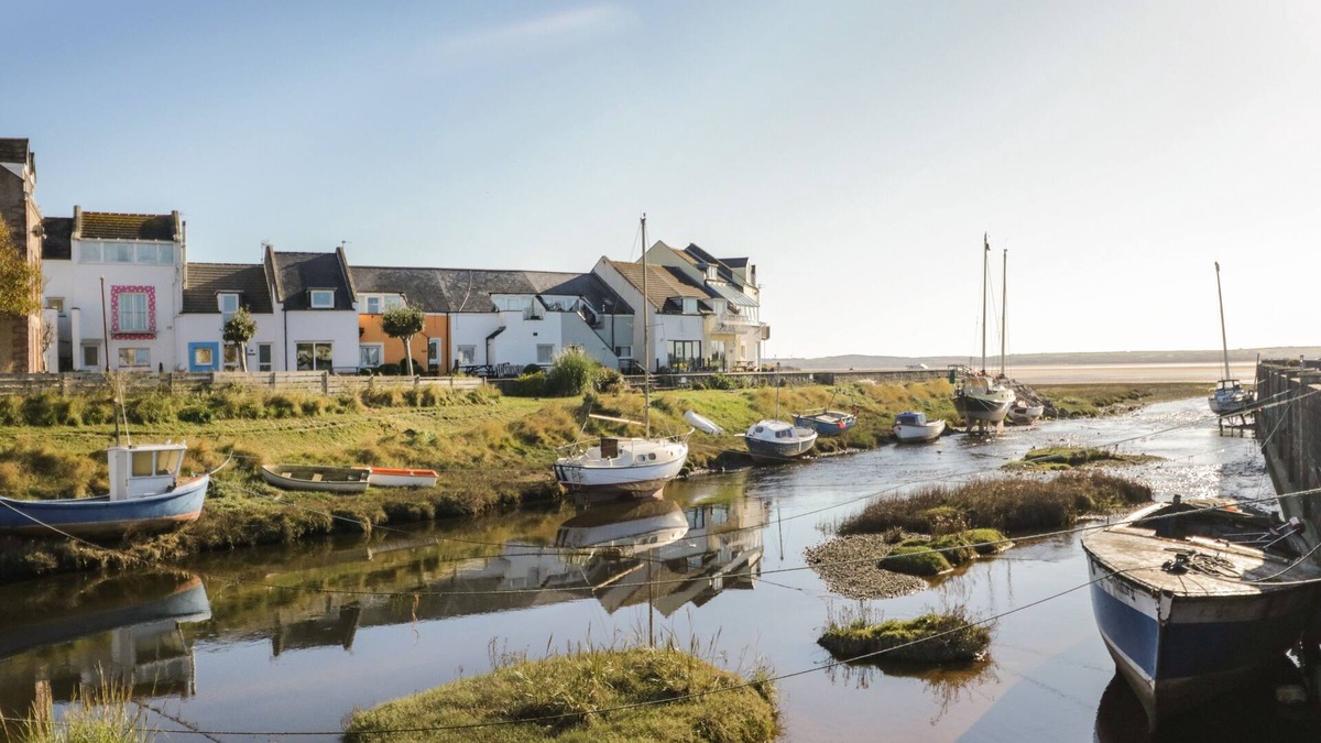 Haverigg Cottage | HARBOUR VIEW, pet friendly, character holiday cottage in Haverigg