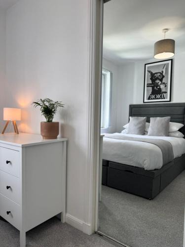 Irvine Apartment | Harbourside Apartment