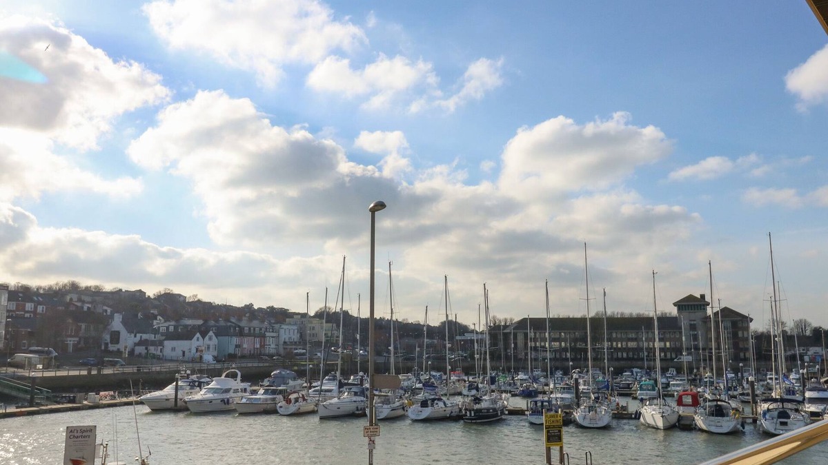 Weymouth Cottage | HARBOURSIDE HAVEN APARTMENT 1, family friendly in Weymouth