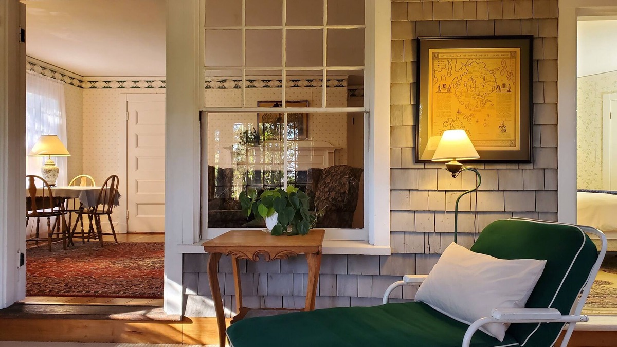 Northeast Harbor Bed & Breakfast | Harbourside Inn
