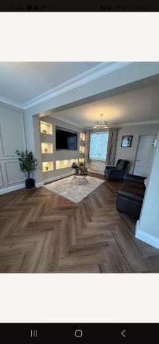 Londonderry House | Harding Haven