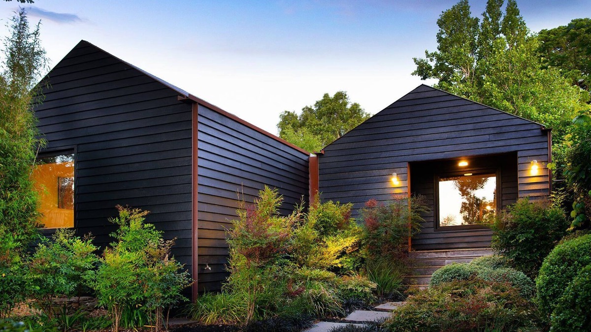 Daylesford House | Hardwood House - Award Winning Architectural Home - Walking distance to Botanic Gardens!