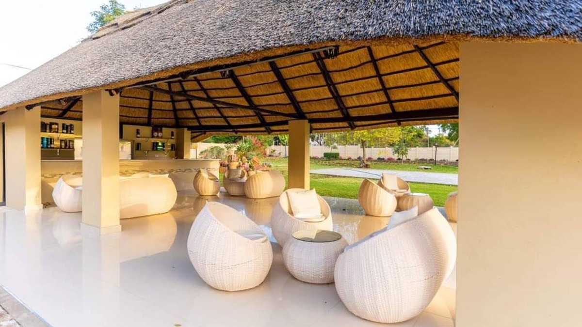 Bulawayo Bed & Breakfast | Hardy house is an award winning guest house located 5 minutes away from the CBD