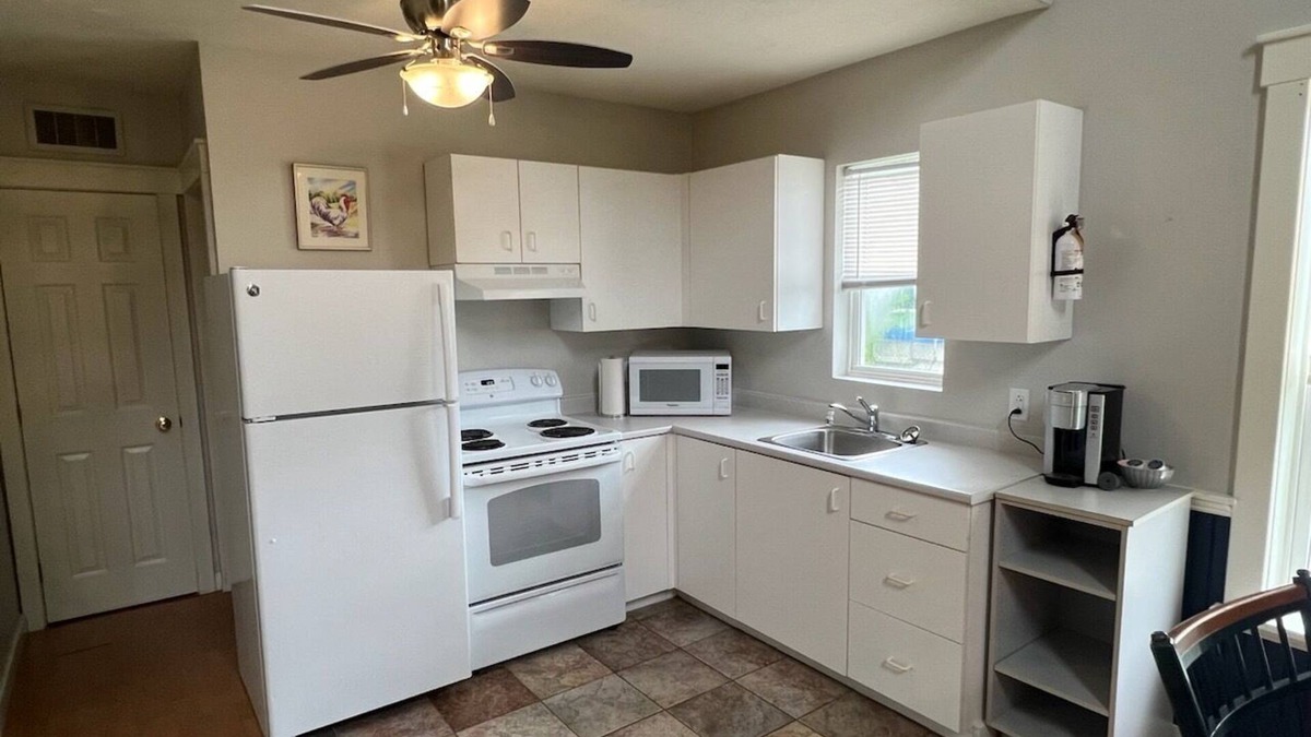 Shediac Cottage | Hardy's Parlee Beach Chalet #17