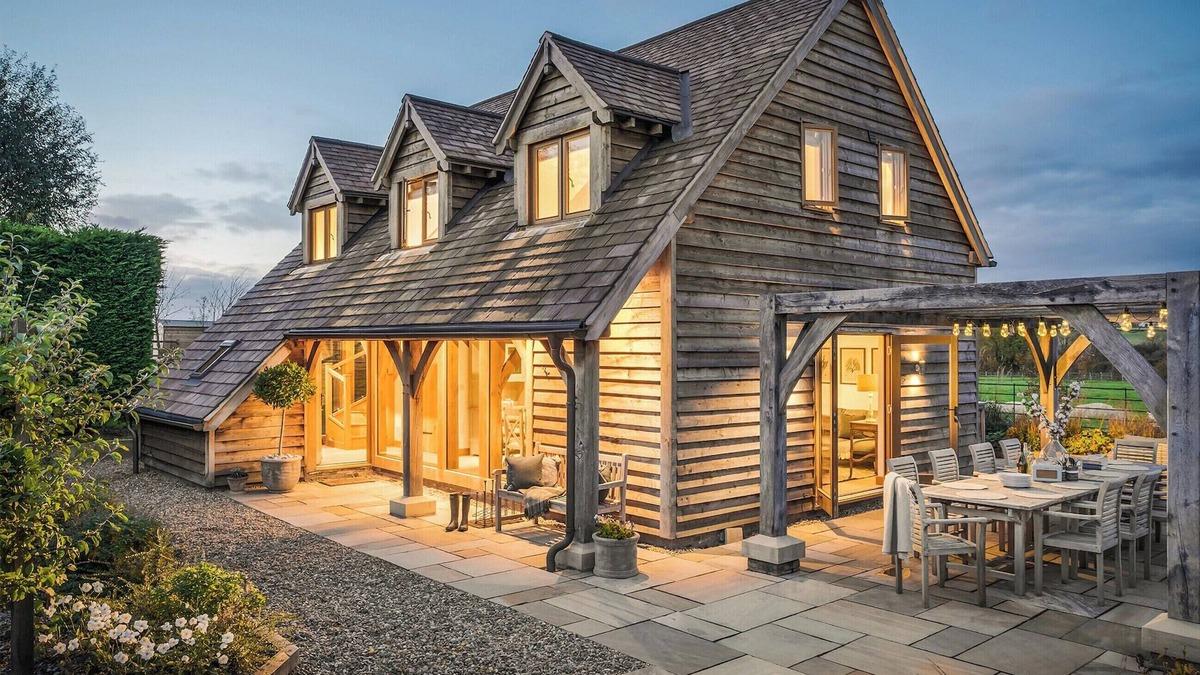 Wistow Cottage | Hare's Furrow - UK12607