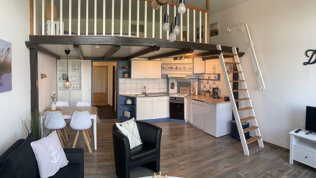 Altfunnixsiel Apartment | Harlequartier apartment, directly on the Harle with jetty, near Carolinensiel
