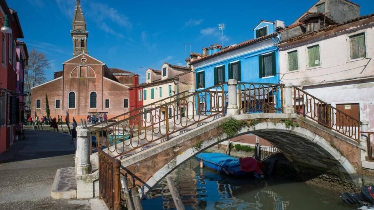 Burano Apartment | Harlequin