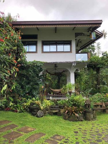 Liliw House | Harmonia Nature Resort by Hiverooms